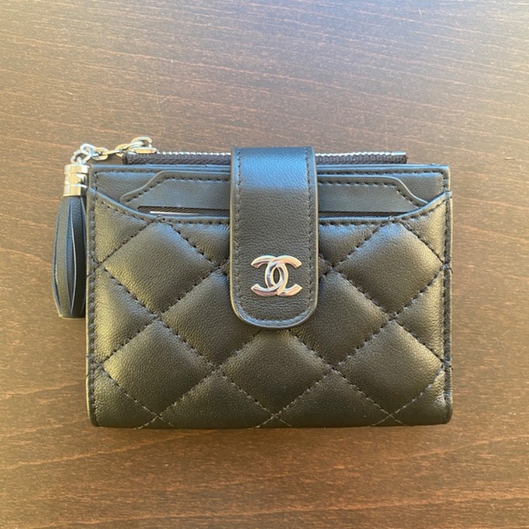 CHANEL WALLET BRAND NEW - Picture 3 of 5